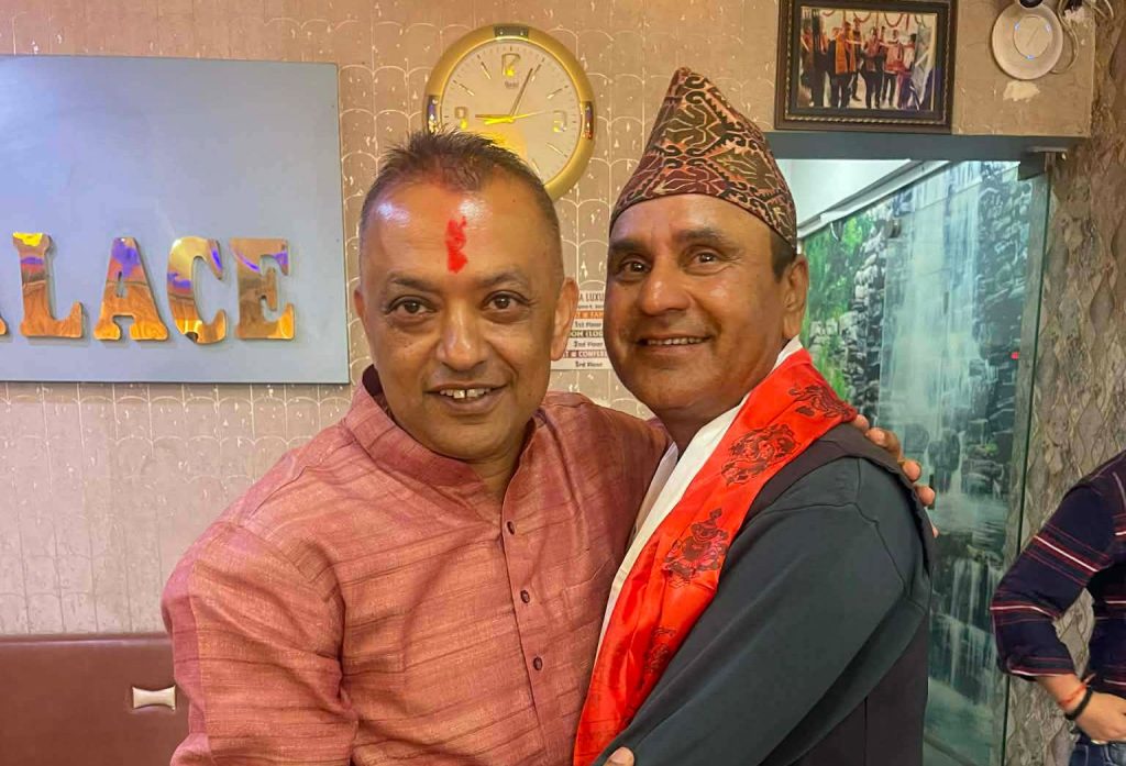 रास्वपा मकवानपुर सभापति नै काँग्रेस प्रवेश