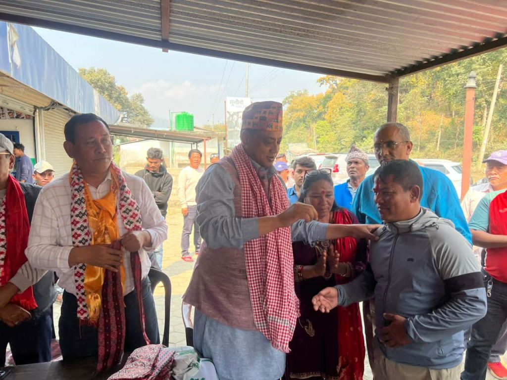 आजपा उम्मेदवार सूर्य राई कांग्रेस प्रवेश