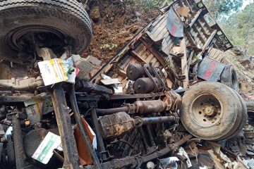 मेलबर्नमा नेपालीमाझ सुनिए कवि जेनन नेपाल