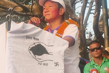 राक्सिराङ–५ मा जसपा र एमालेका नेतासहित कार्यकर्ता  कांग्रेस प्रवेश