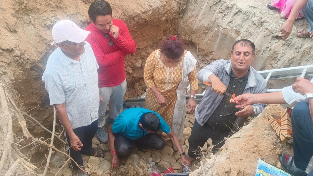 हेटौंडा–४ हुप्राचौरमा जेष्ठ नागरिक आश्रय कक्ष निर्माण सुरु