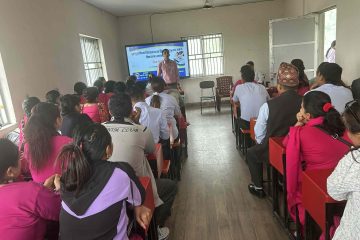 २० लाख लगानीमा गाउँपालिका अध्यक्ष कालाखेतीले गरिदिए सडक ढलान