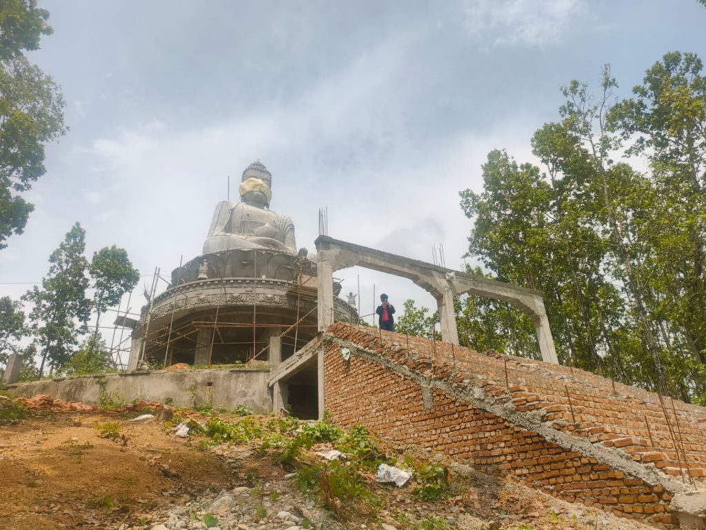 मनहरीमा ६५ फिट अग्लो बुद्ध स्तुपा निर्माण कार्य अन्तिम चरणमा