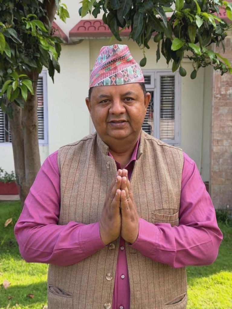 उत्सव इटेनीद्वारा अध्यक्ष पदमा उम्मेदवारी दर्ता, १० बुँदे प्रतिबद्धता सार्वजनिक