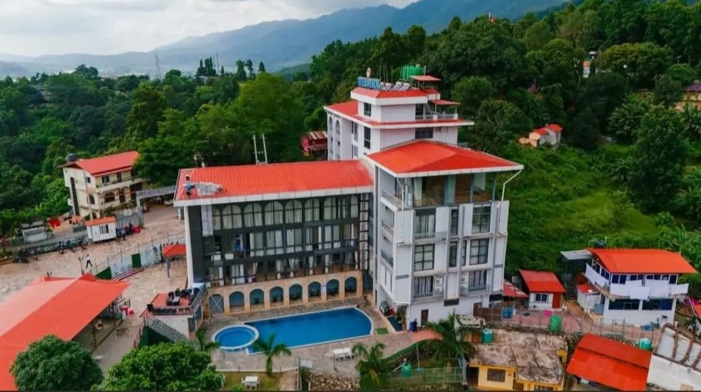 भान्सा फोहोर भेटिएपछि स्मारक होटललाई २५ हजार जरिवाना