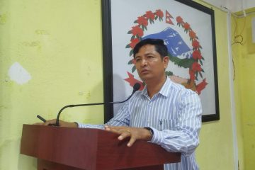 कैलाश गाउँपालिकाको वार्षिक समीक्षा : योजना समयमै सम्पन्न गर्न अध्यक्ष मुक्तानको निर्देशन