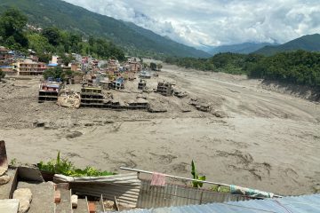 भोटेकोशी बाढीमा बेपत्ता घनश्यामको कुशको शव बनाएर अन्तिम संस्कार