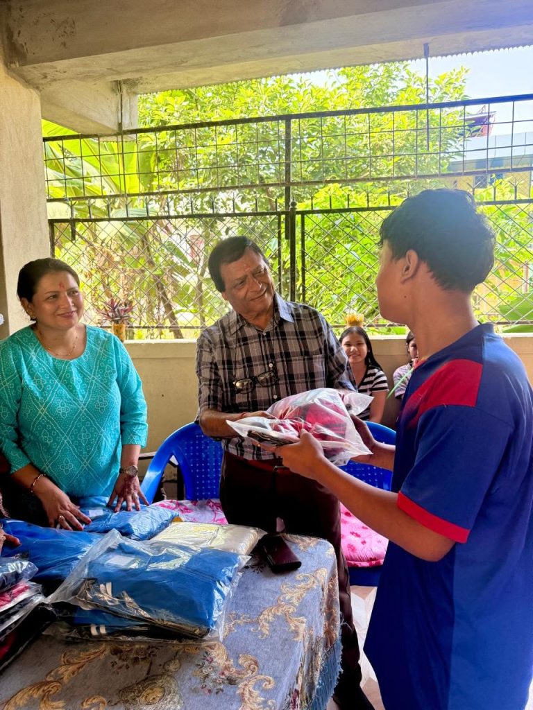 दसैँमा बालबालिकालाई एभोकाडो रिसोर्टको उपहार